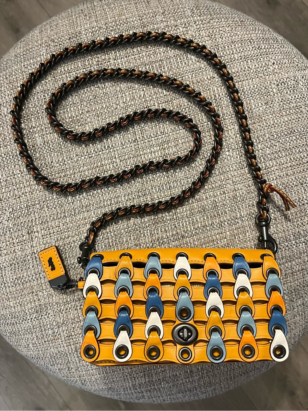 Coach 1941 Link Dinky Kisslock colorful eyelet crossbody gunmetal chain NWOT - Picture 7 of 16